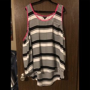 Torrid Size 5 Sleeveless Blouse